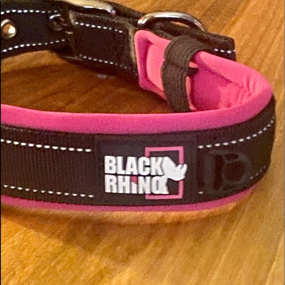 NWOT Black Rhino dog collar. Size Medium. Black and Pink color. - Picture 4 of 9